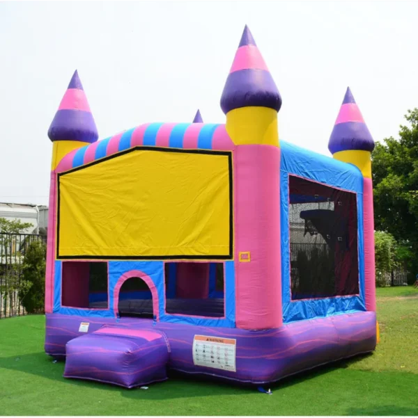 Castle bouncing house - Bilde 1